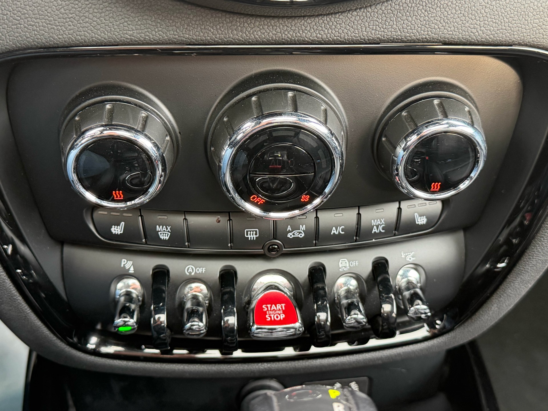 MINI Clubman Cooper S ALL4 Steptronic-image-17