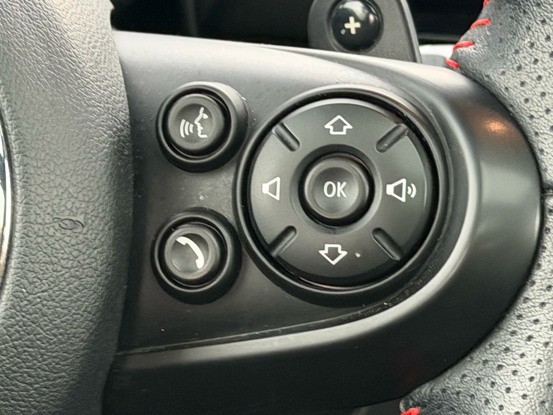 MINI Clubman Cooper S ALL4 Steptronic-image-14