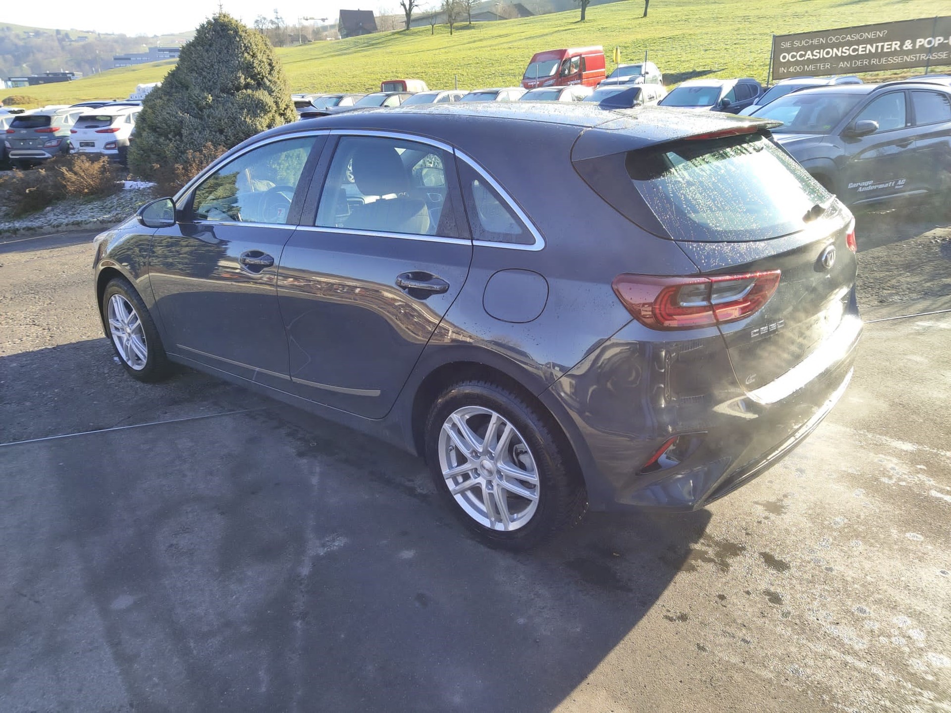 KIA Ceed 1.4 T-GDi Style DCT-showroom-element-3