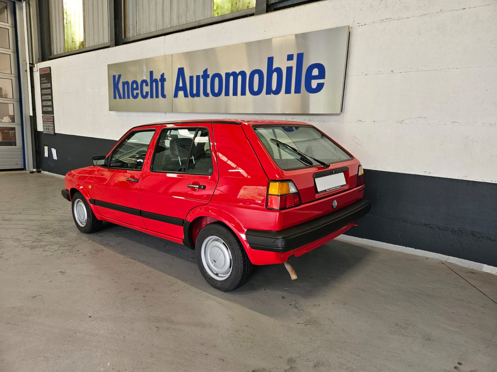 VW Golf 1800 CL Flash-image-1