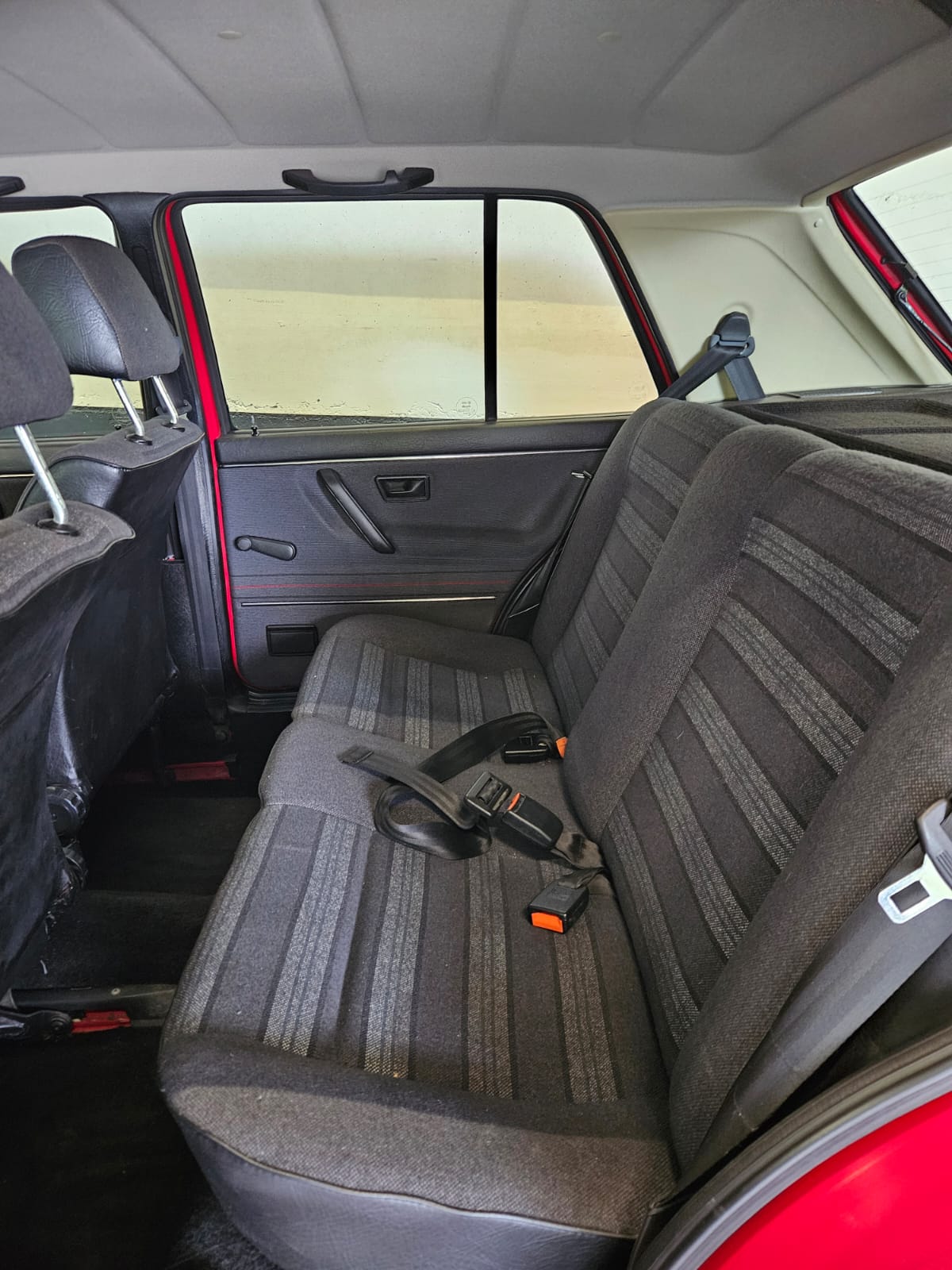 VW Golf 1800 CL Flash-image-12