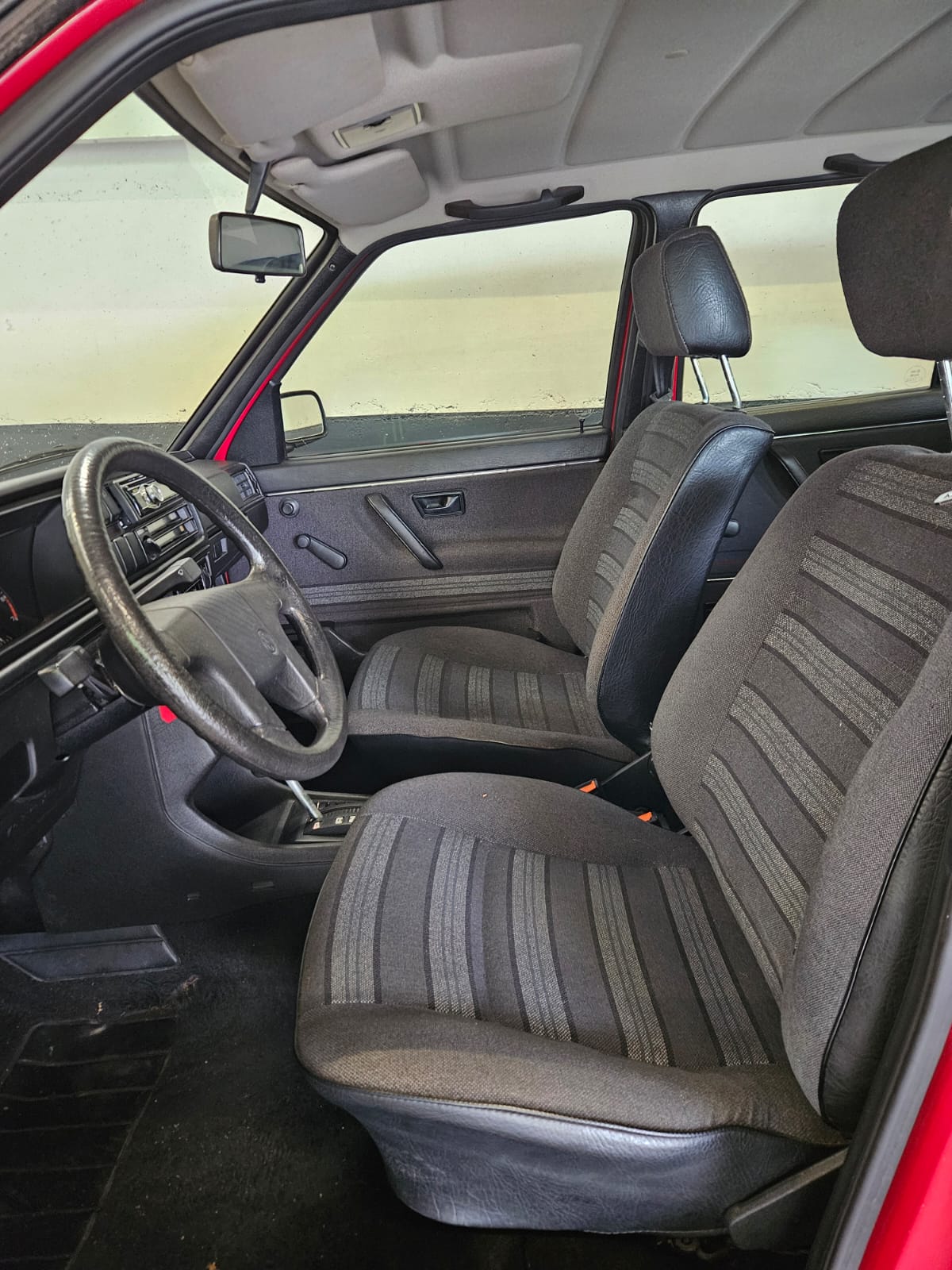 VW Golf 1800 CL Flash-image-9