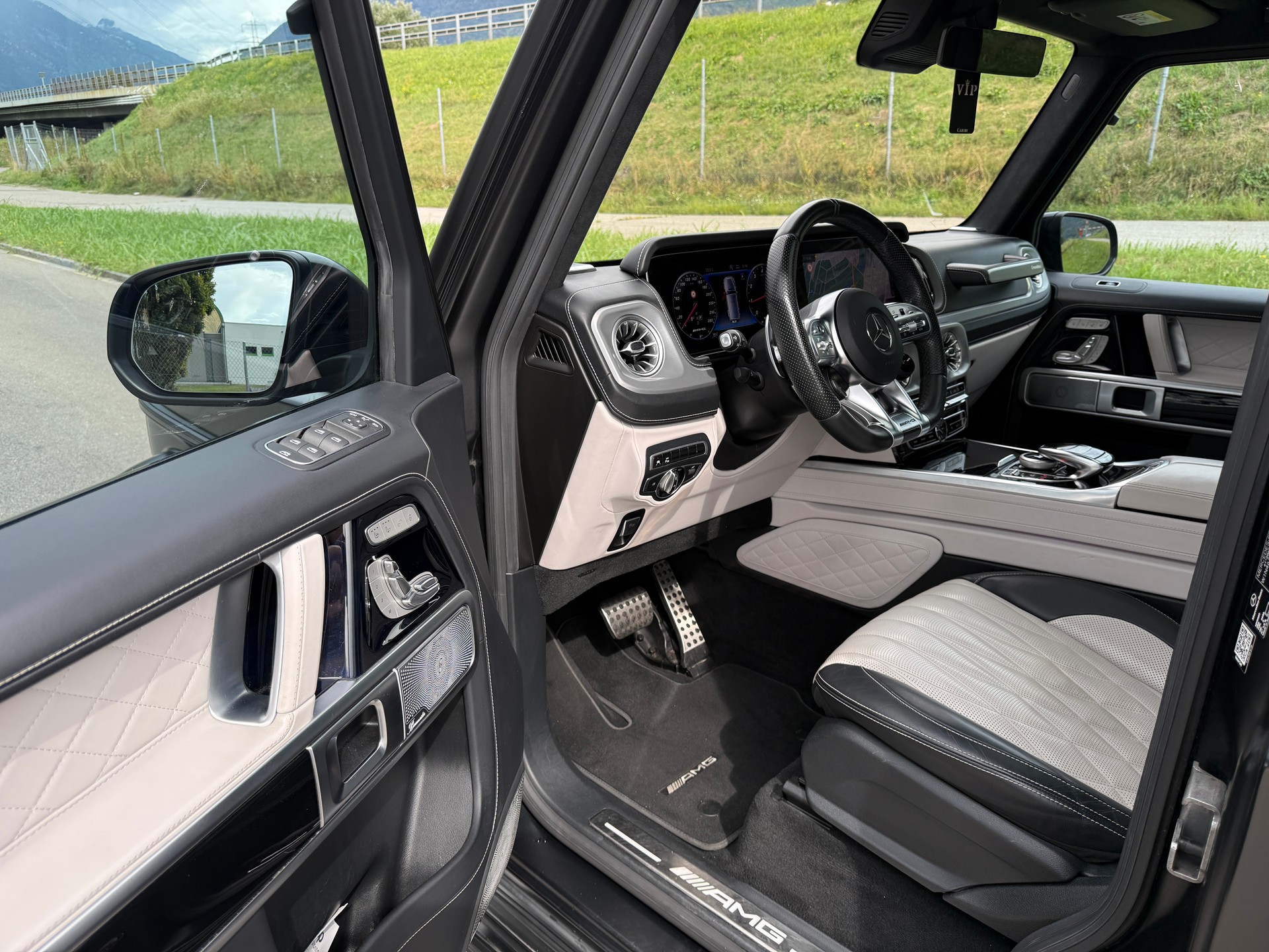 MERCEDES-BENZ G 63 AMG Speedshift Plus G-Tronic | Designo Matt Black |-image-7