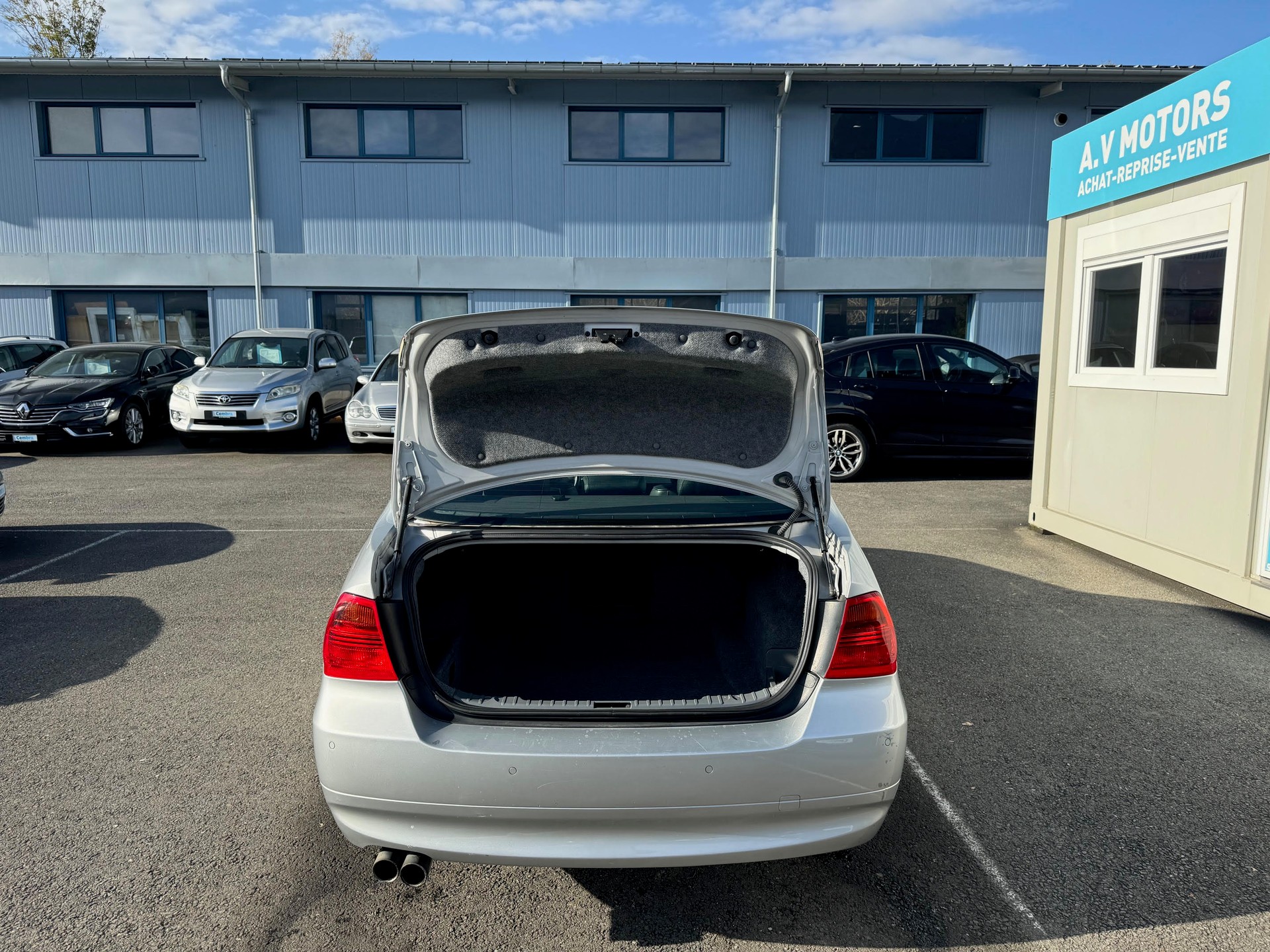 BMW 325i x-drive Steptronic-image-6