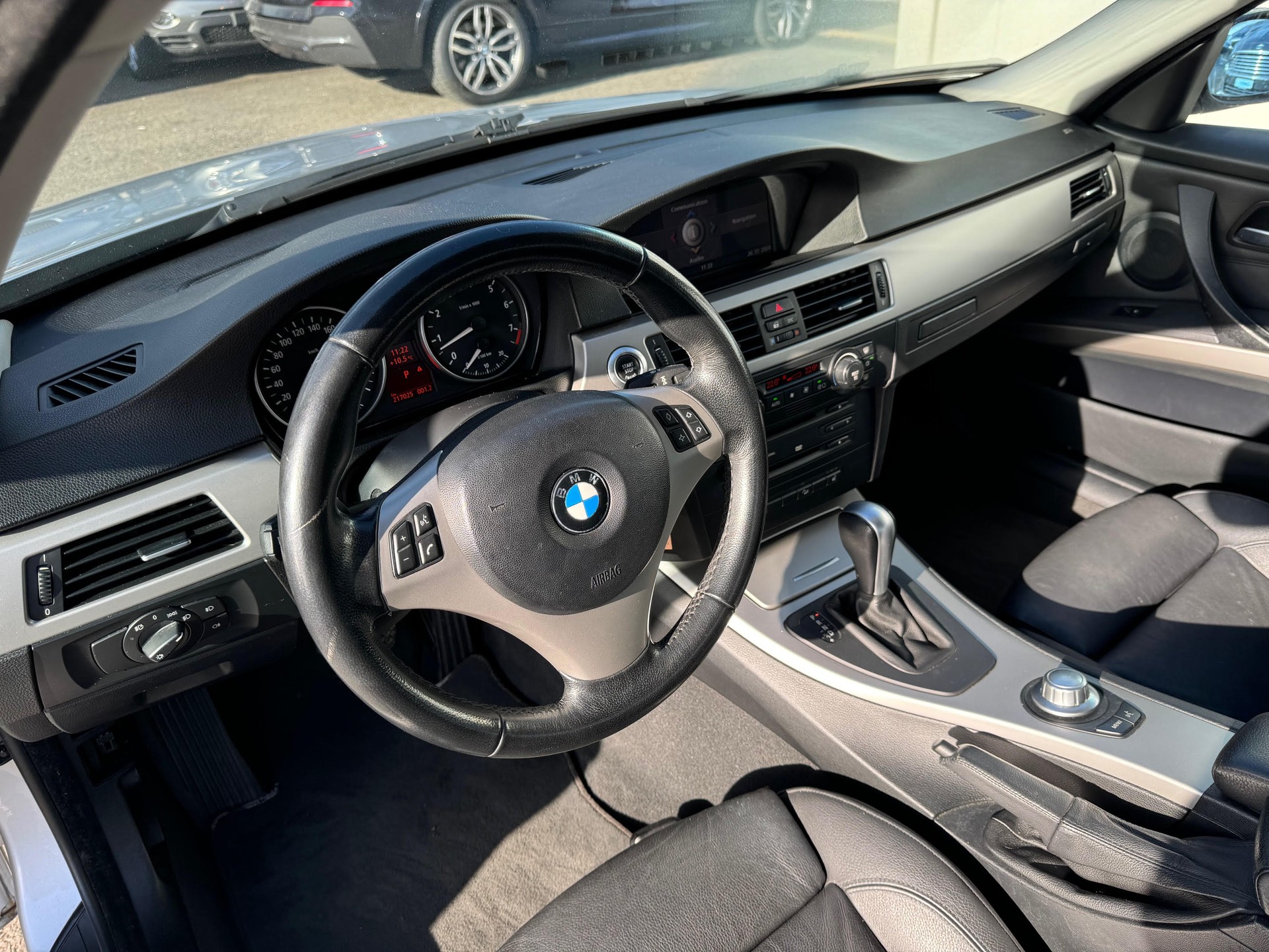 BMW 325i x-drive Steptronic-image-8