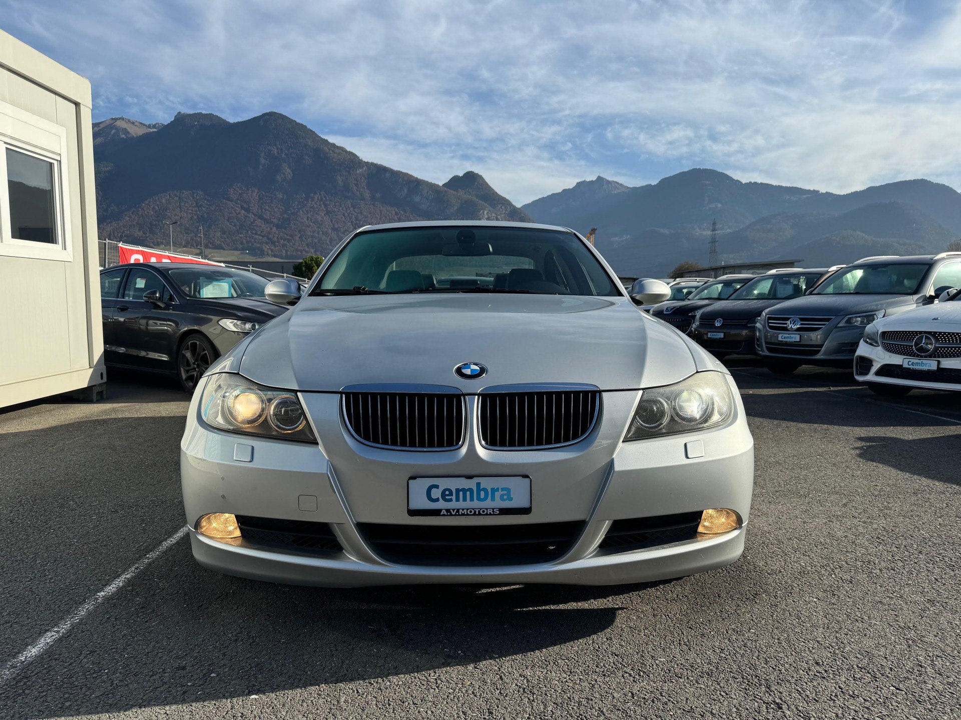 BMW 325i x-drive Steptronic-image-2