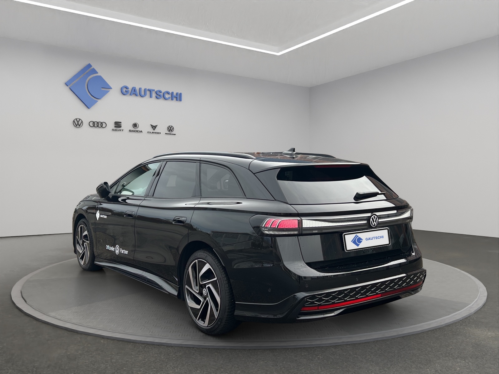 VW ID.7 Tourer GTX 86 kWh GTX United 4 Motion-image-2