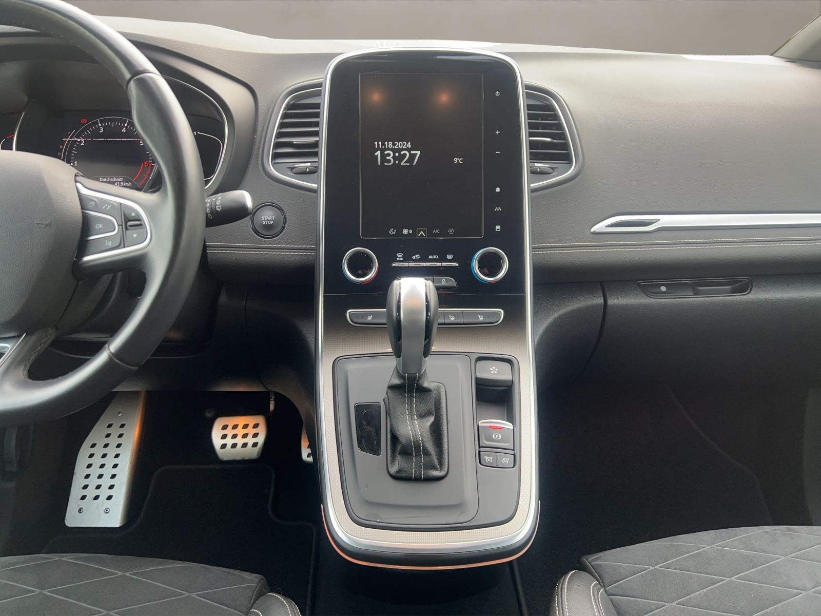 RENAULT Grand Scénic 1.3 16V Turbo Executive EDC-image-8
