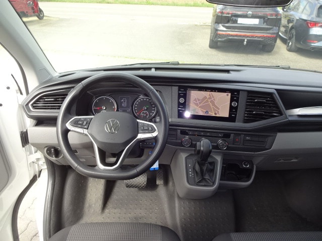 VW T6.1 Kombi 2.0 TDI DSG-image-8