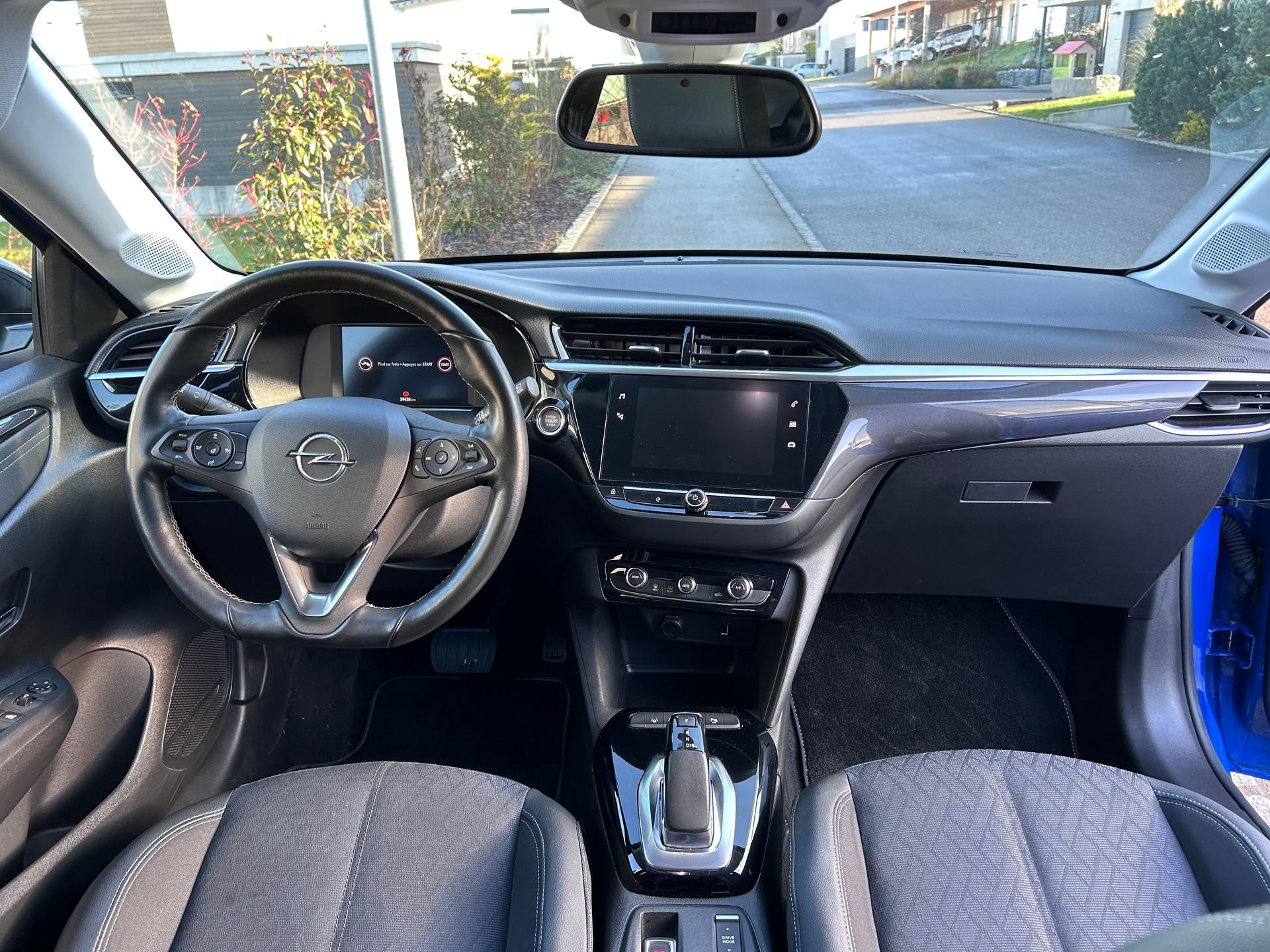 OPEL Corsa e-Elegance-image-5