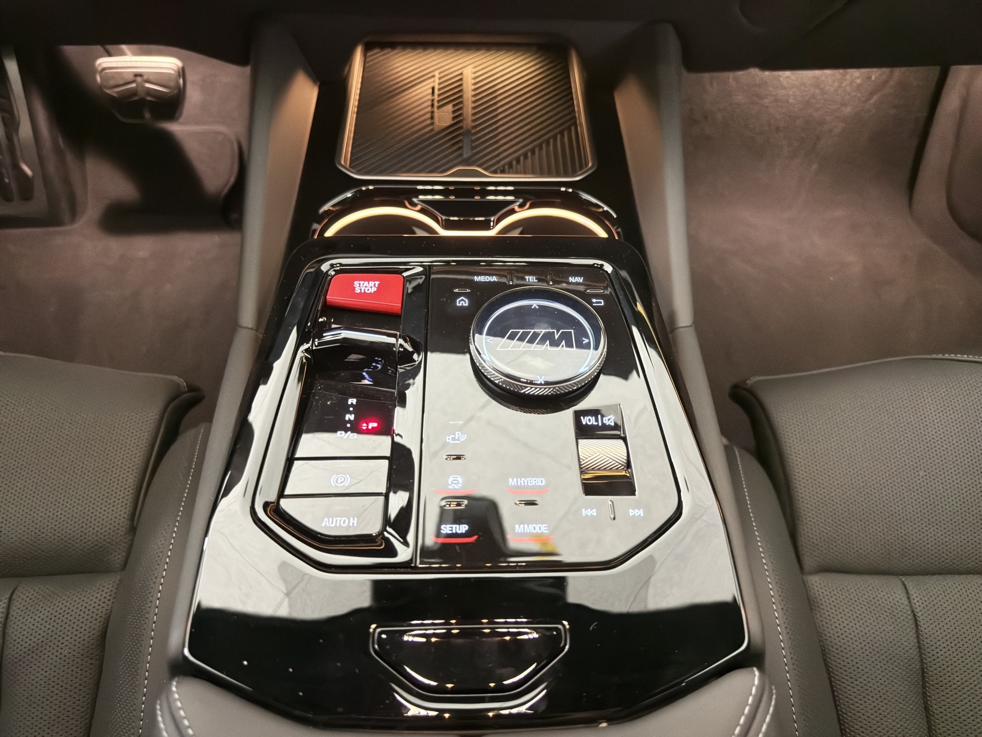 BMW M5 xDrive Touring-image-13