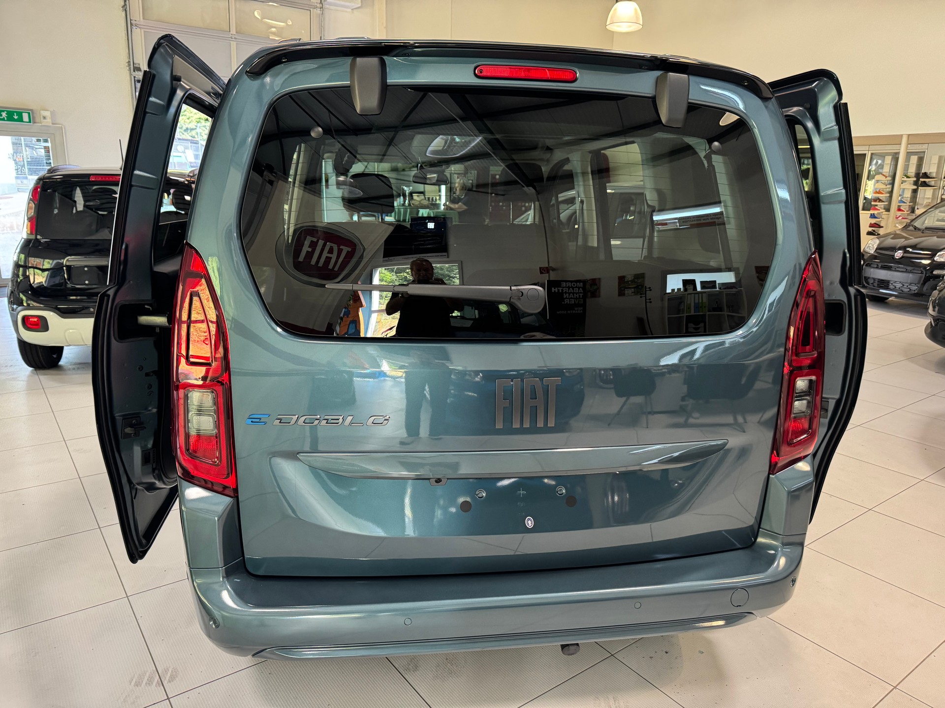 FIAT E-Doblò Elektro 100kW Lounge-image-3
