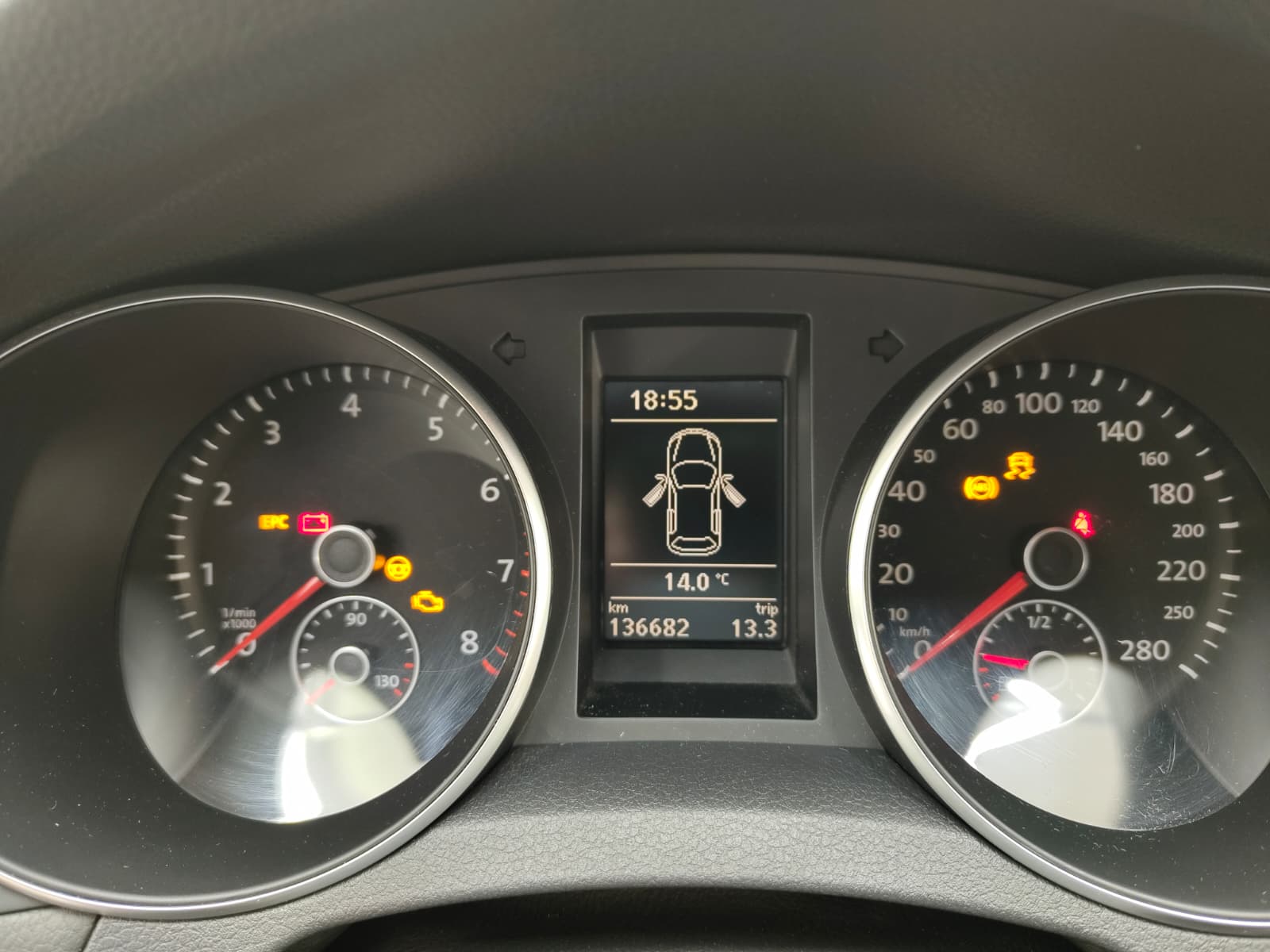 VW Golf 2.0 TSI GTI-image-7