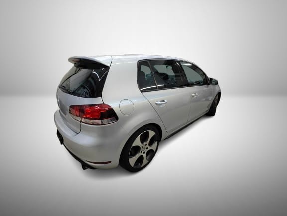 VW Golf 2.0 TSI GTI-image-2