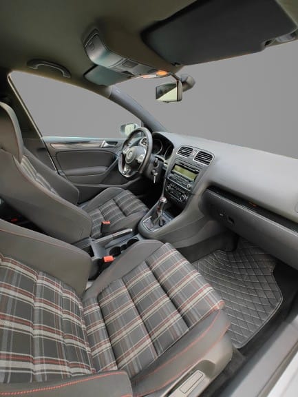 VW Golf 2.0 TSI GTI-image-5