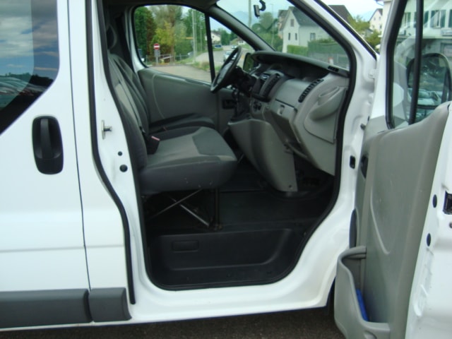 RENAULT Trafic 2.0 dCi 115 2.9t L1H1-image-7
