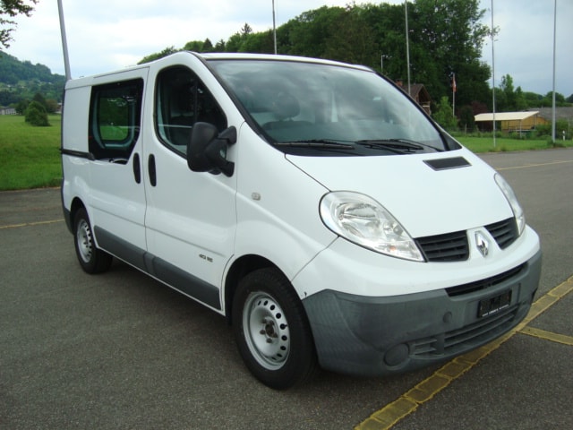 RENAULT Trafic 2.0 dCi 115 2.9t L1H1-image-1