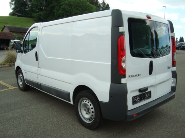 RENAULT Trafic 2.0 dCi 115 2.9t L1H1-image-4
