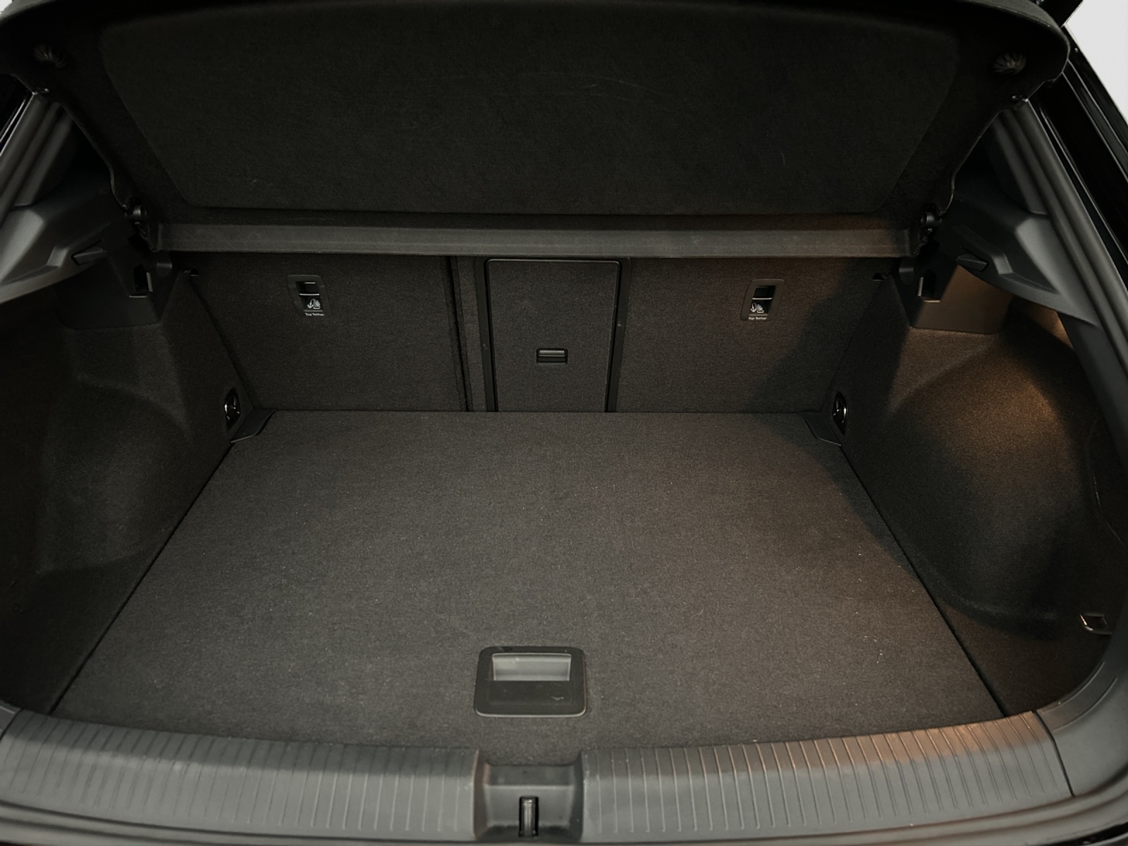 VW T-Roc 2.0 TSI R-Line DSG 4Motion - Rückfahrkamera - Matrix - LED-image-7