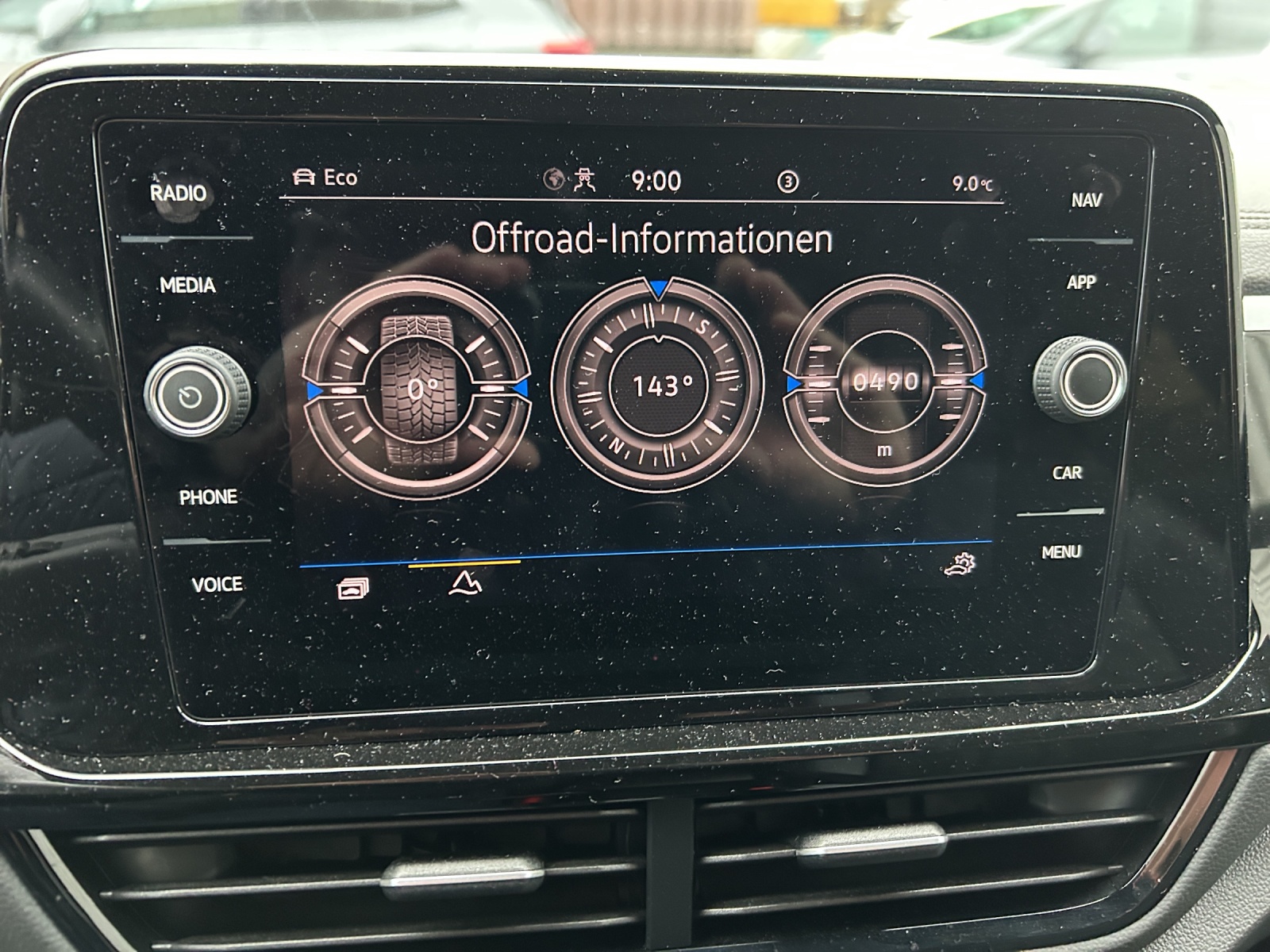 VW T-Roc 2.0 TSI R-Line DSG 4Motion - Rückfahrkamera - Matrix - LED-image-12