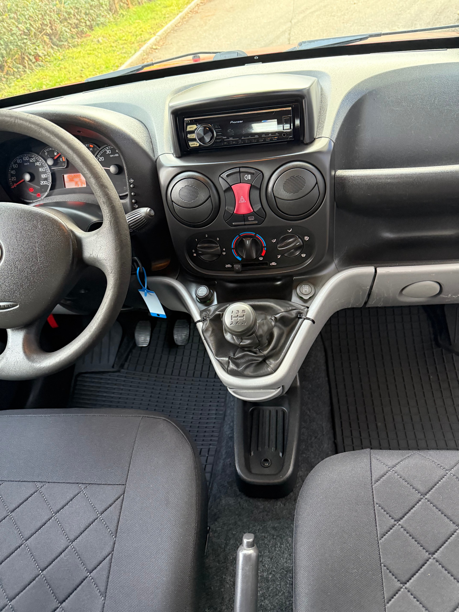 FIAT Doblò 1.4 MPI Cargo Swiss-image-9