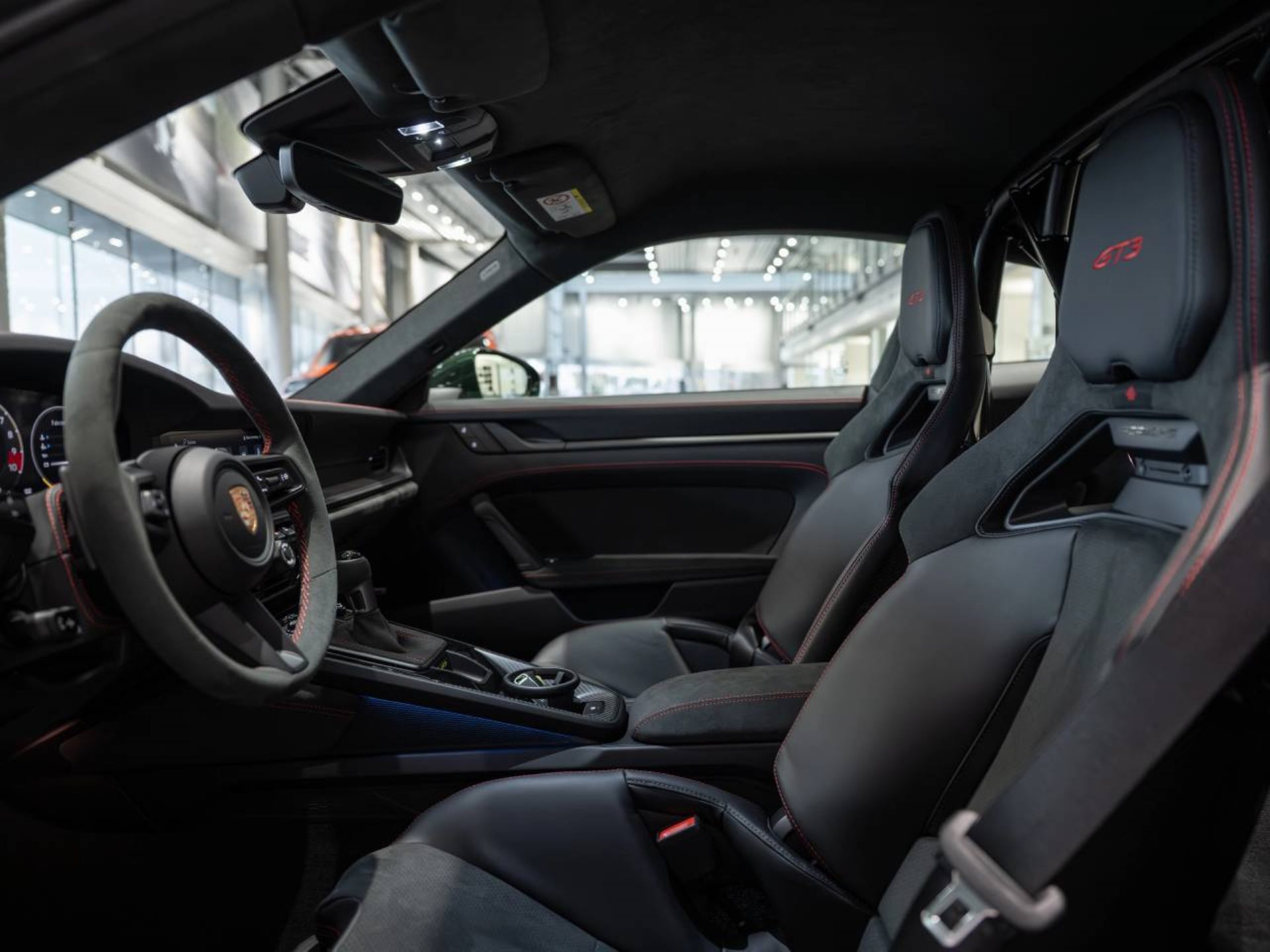 PORSCHE 911 GT3-image-3