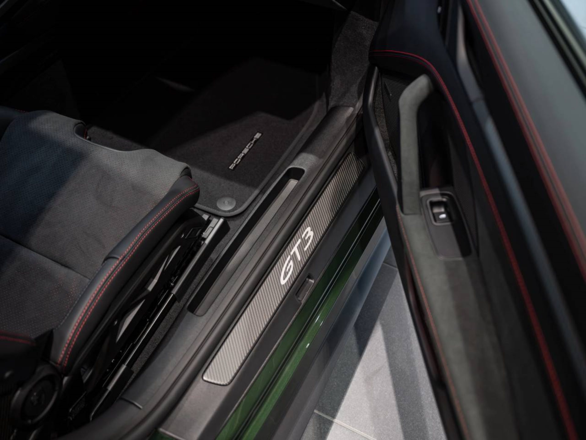 PORSCHE 911 GT3-image-20
