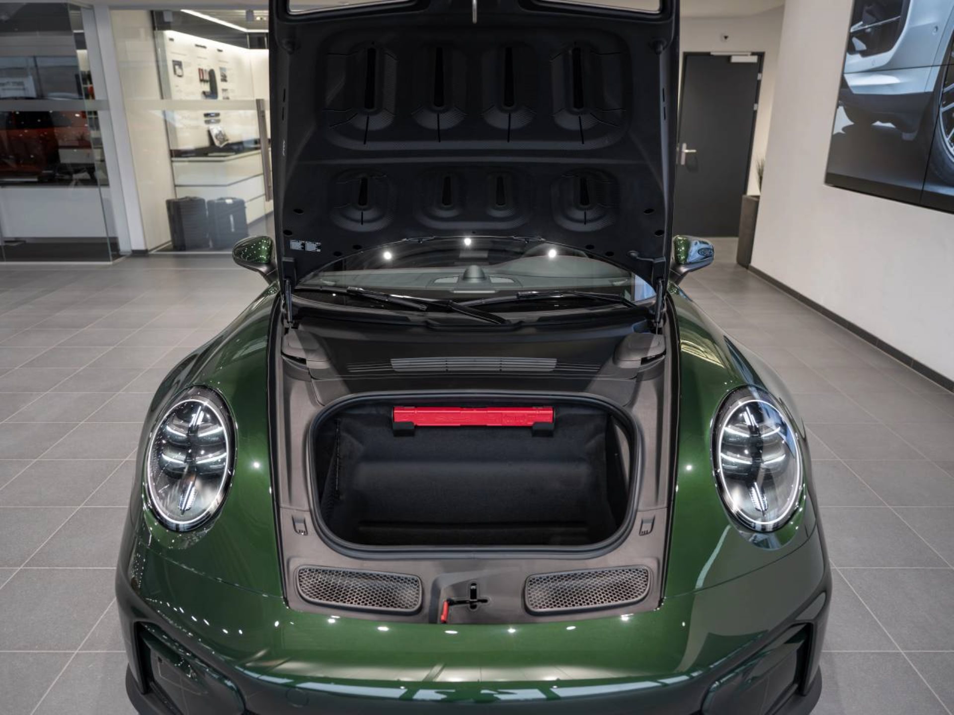 PORSCHE 911 GT3-image-10