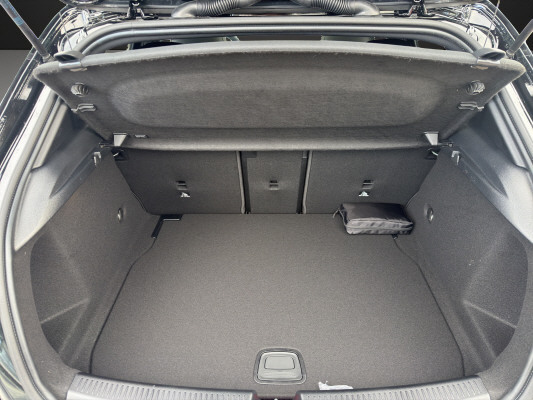 MERCEDES-BENZ A 180 Night Star 7G-DCT-image-10