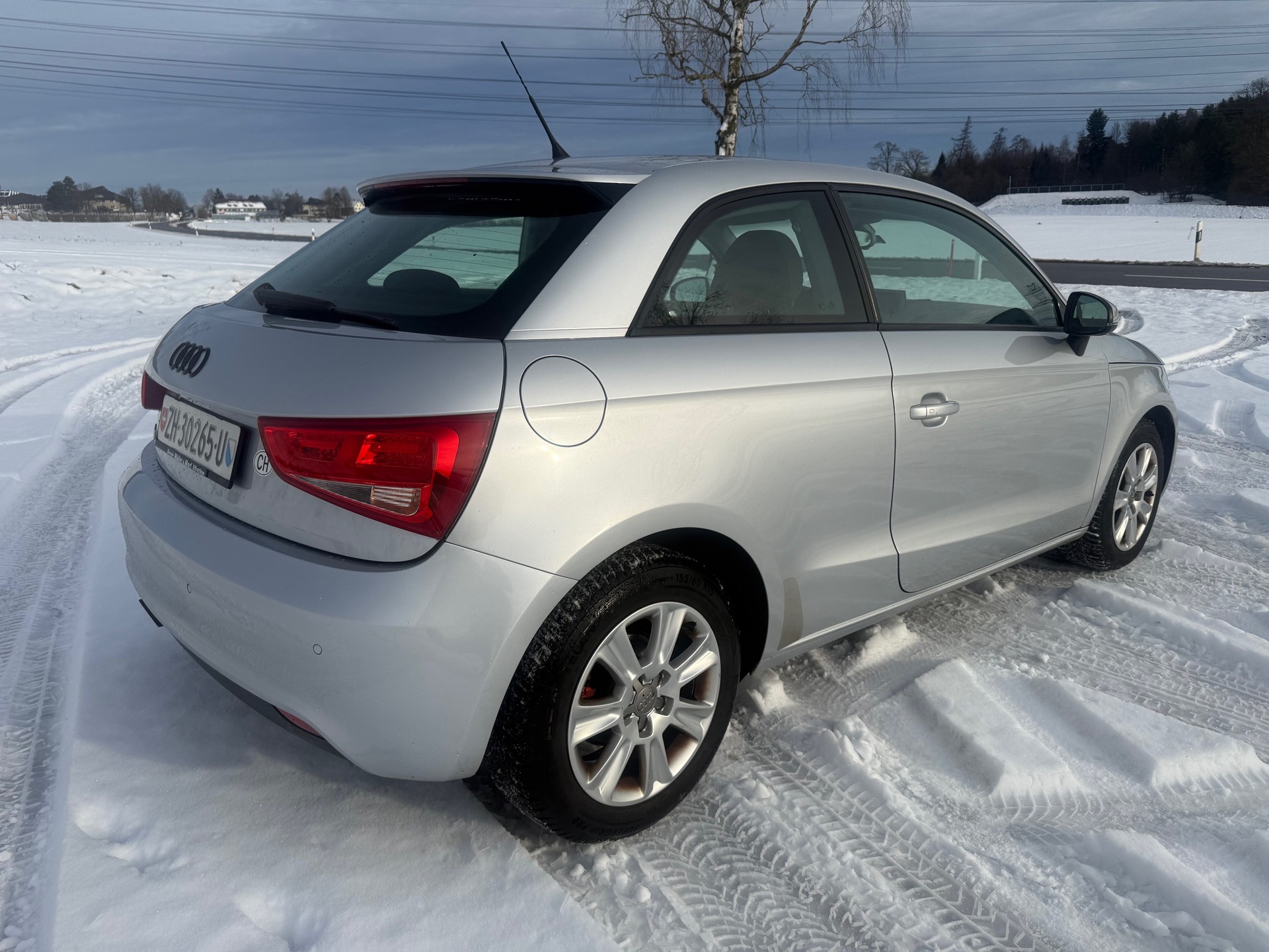 AUDI A1 1.4 TFSI Attraction S-tronic-image-5