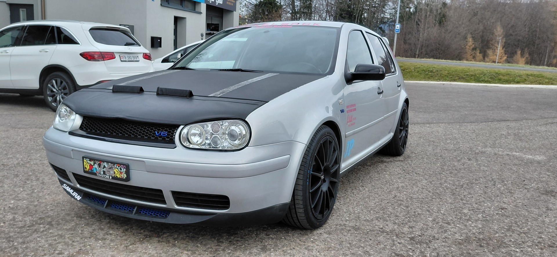 VW VW Golf 4motion-showroom-element-1