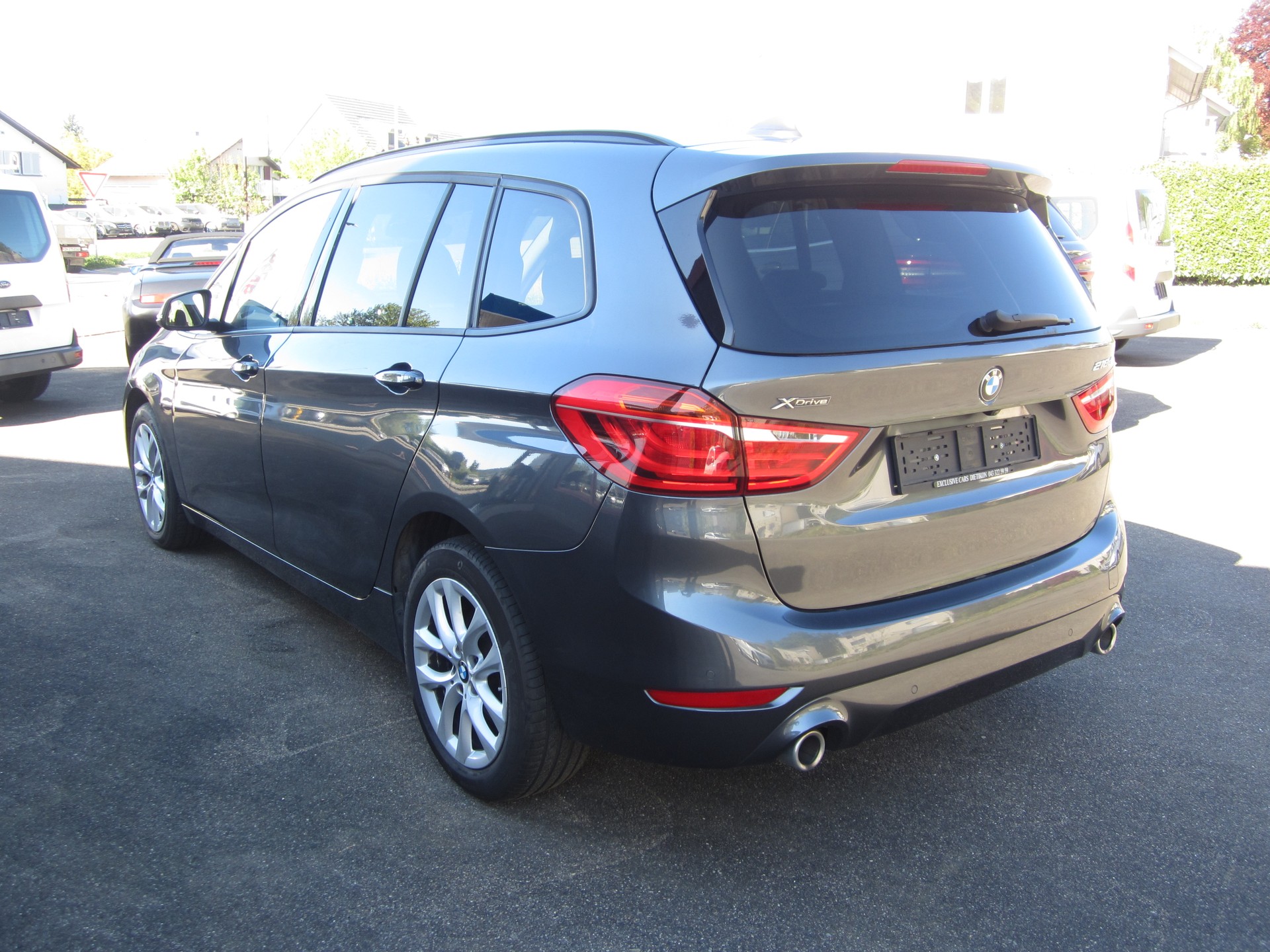 BMW 218d xDrive Gran Tourer Steptronic-image-1