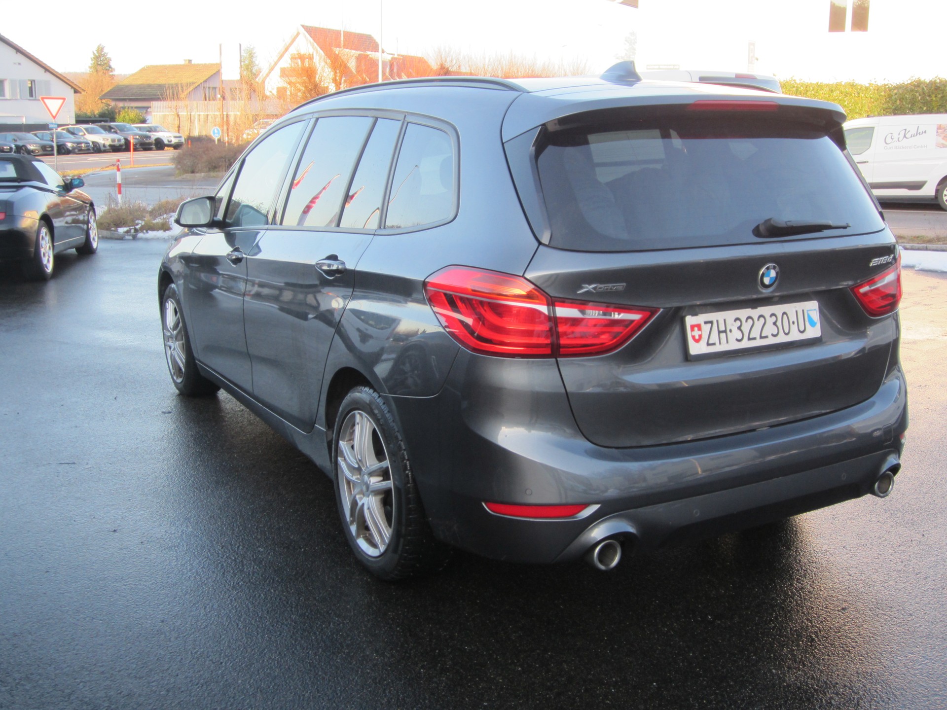 BMW 218d xDrive Gran Tourer Steptronic-image-8