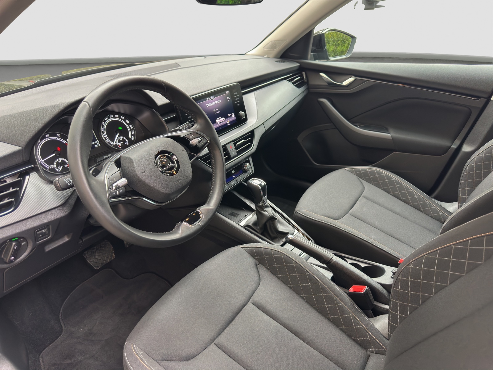 SKODA Kamiq 1.0 TSI Fresh DSG-image-7