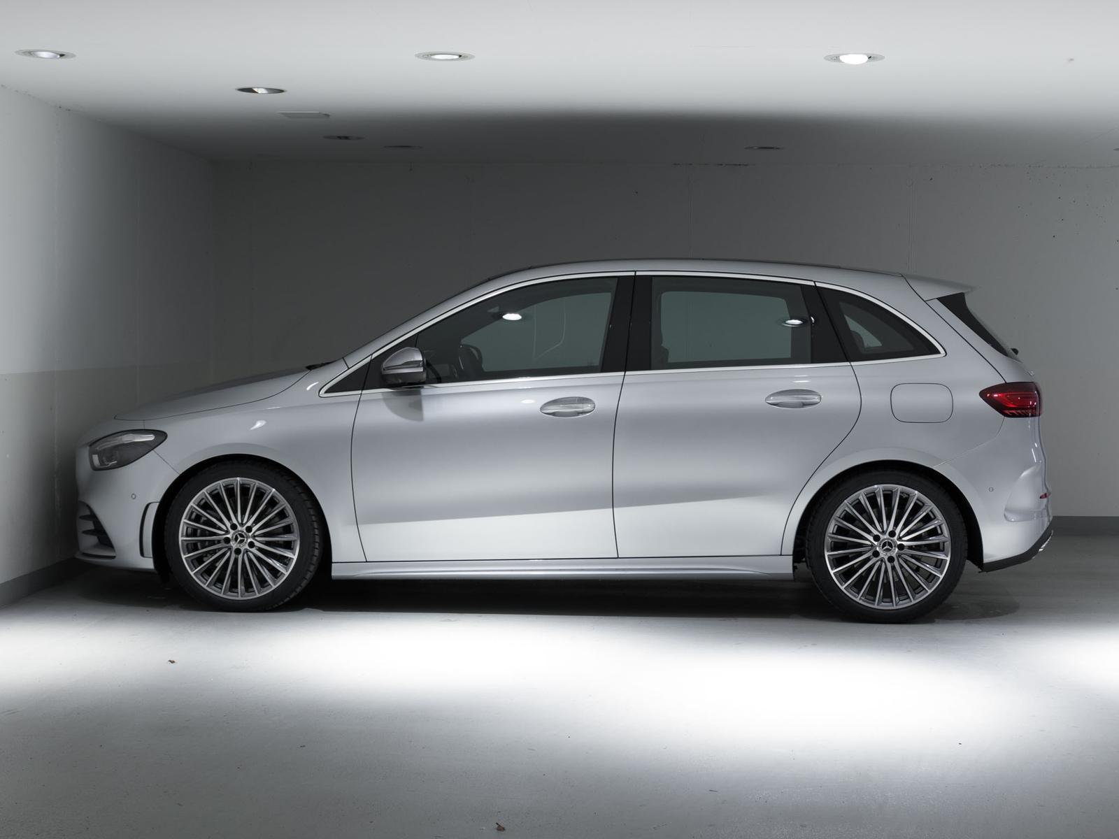 MERCEDES-BENZ B 250 4MATIC-image-5