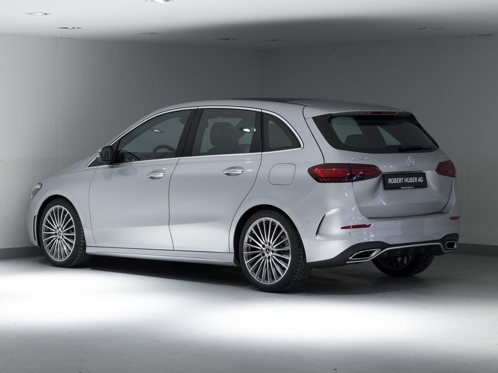 MERCEDES-BENZ B 250 4MATIC-image-4