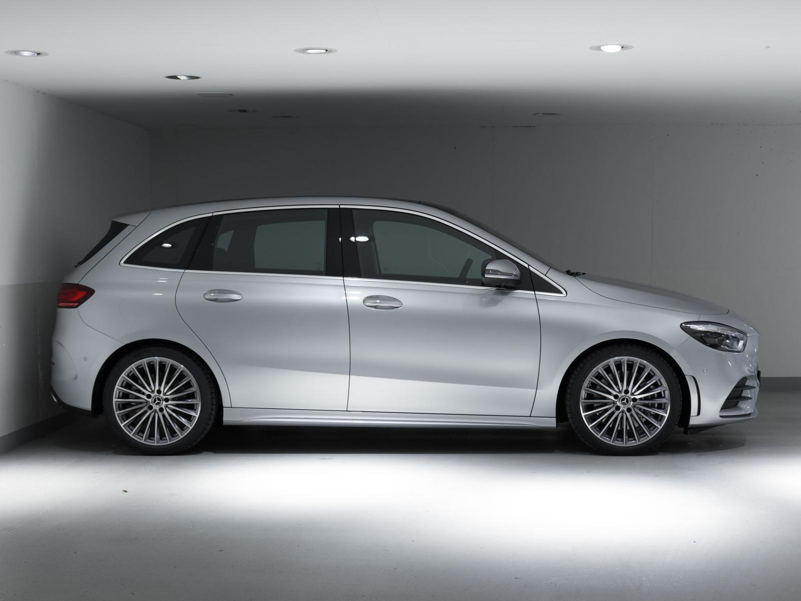 MERCEDES-BENZ B 250 4MATIC-image-1