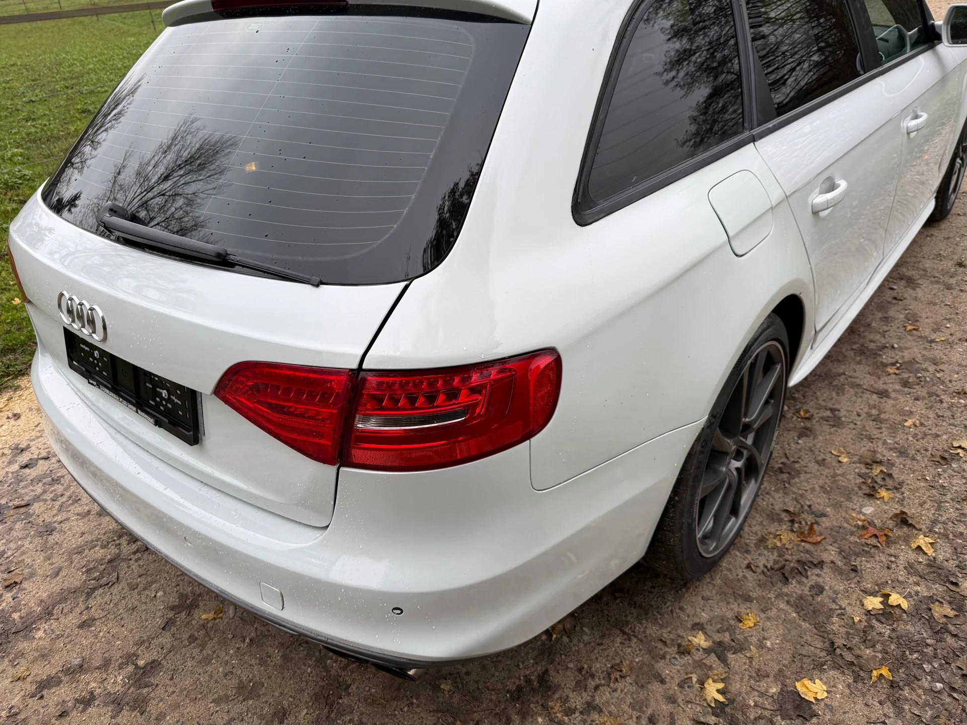 AUDI S4 Avant 3.0 TFSI quattro S-tronic-image-6