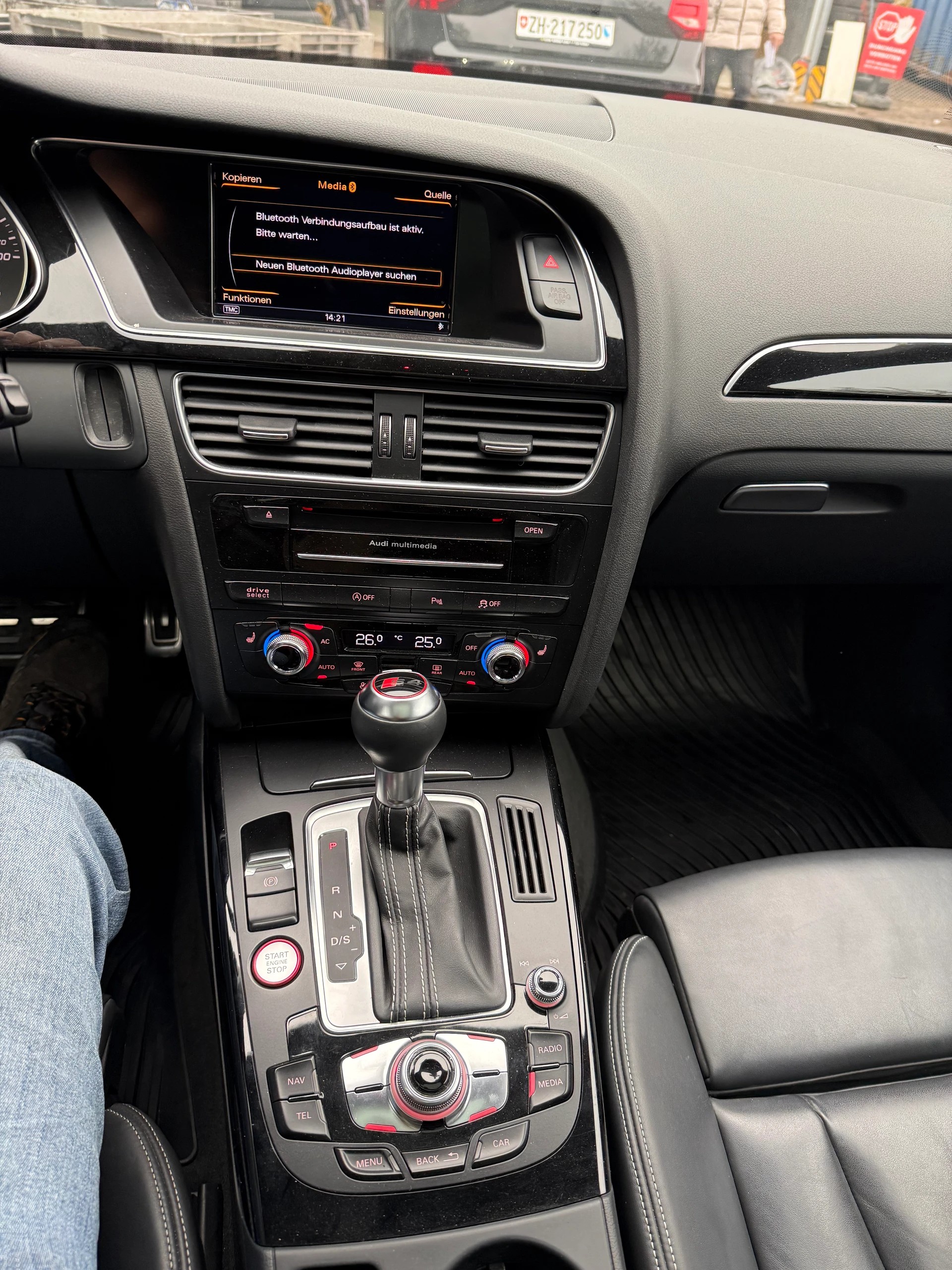 AUDI S4 Avant 3.0 TFSI quattro S-tronic-image-14
