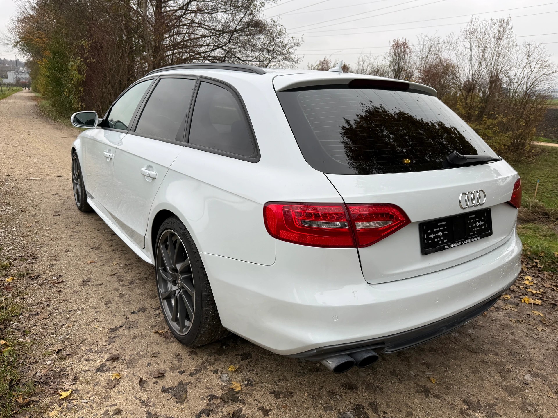 AUDI S4 Avant 3.0 TFSI quattro S-tronic-image-3