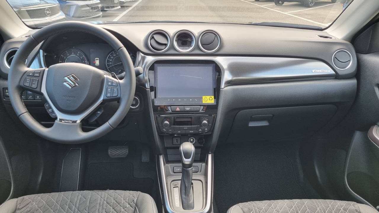 SUZUKI Vitara 1.5 Piz Sulai Top Hybrid 4x4-image-7