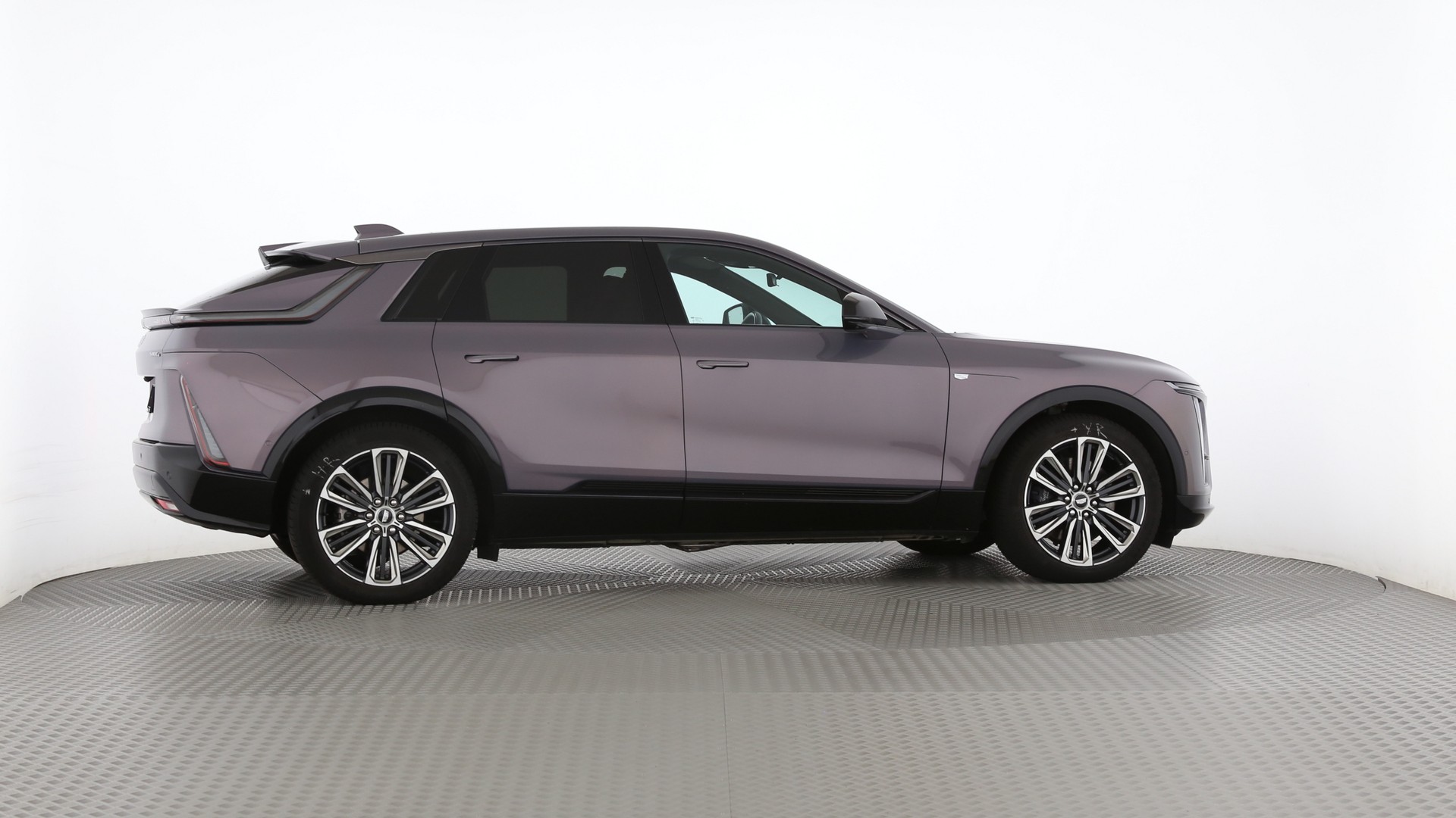 CADILLAC LYRIQ Sport 102 kWh AWD-image-25