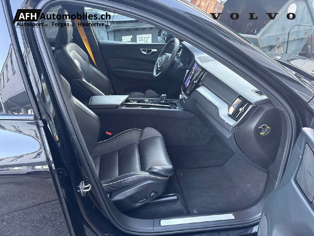 VOLVO XC60 2.0 T8 TE Polestar eAWD-image-8