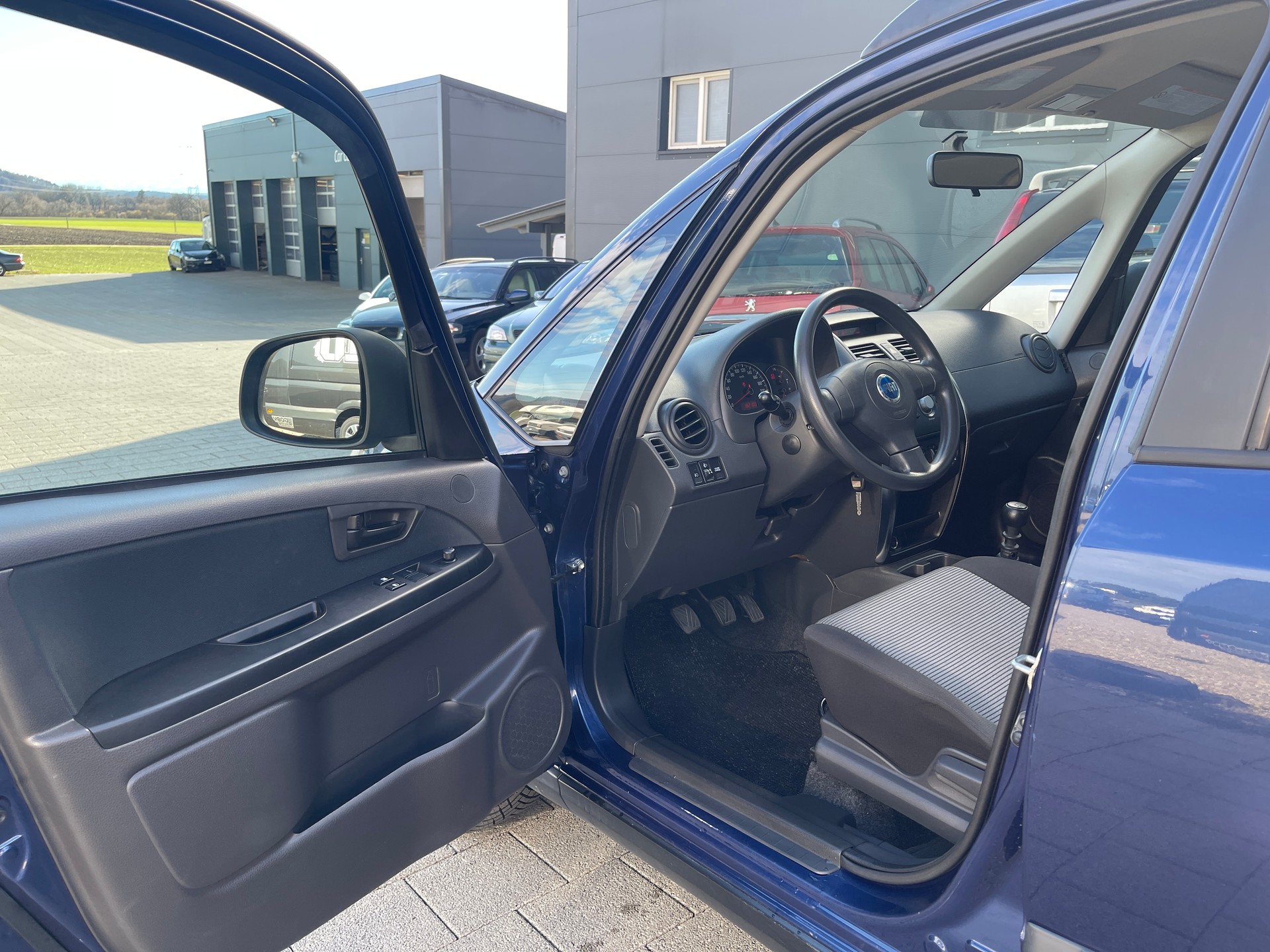 FIAT Sedici 1.9 JTD 4WD Freestyle-image-6