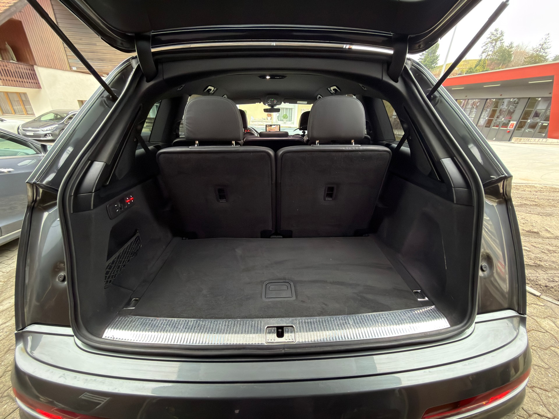 AUDI SQ7 4.0 500PS 7 platz TDI quattro tiptronic-image-14