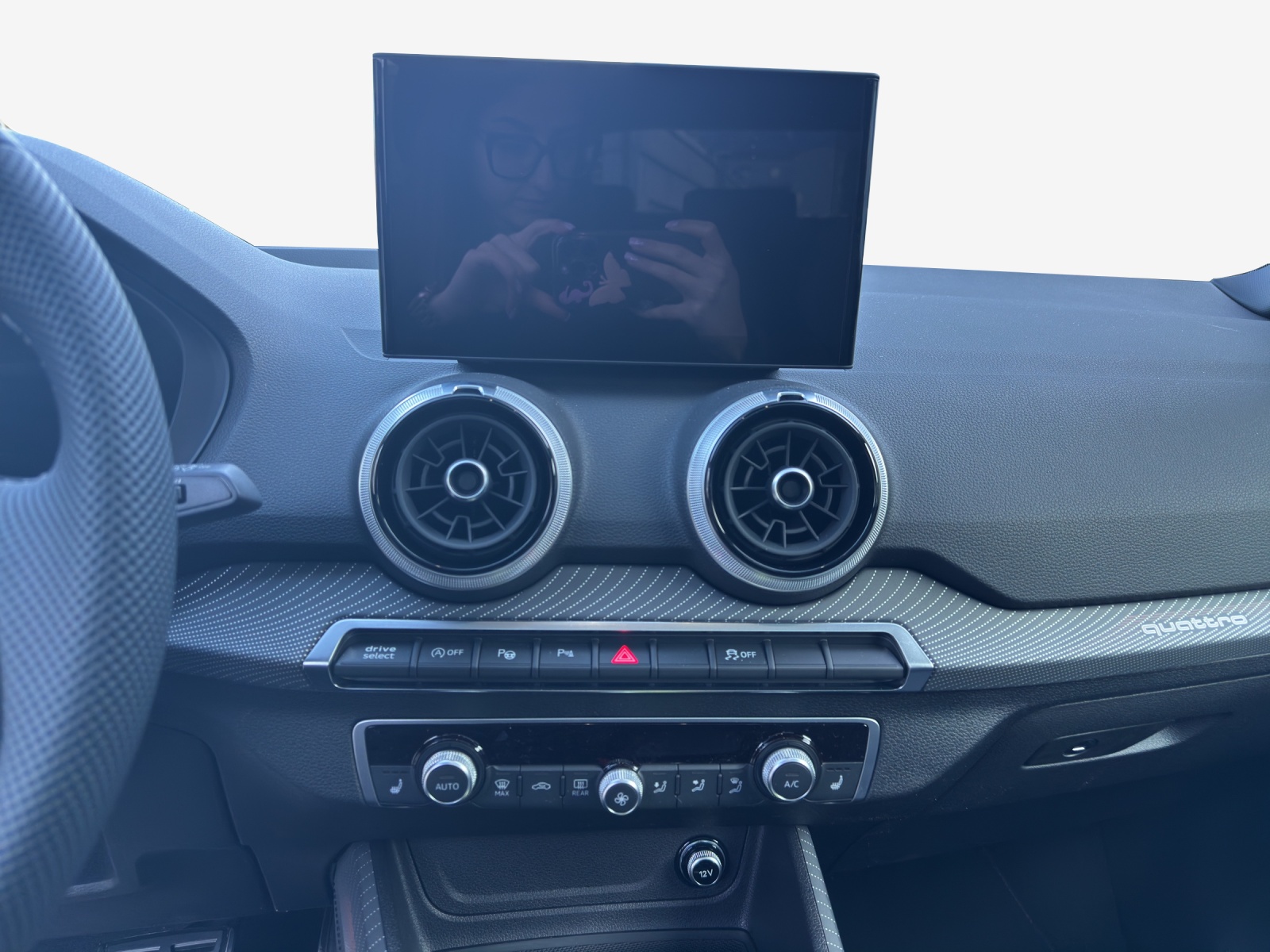 AUDI Q2 40 TFSI S line Attraction quattro S-tronic-image-10