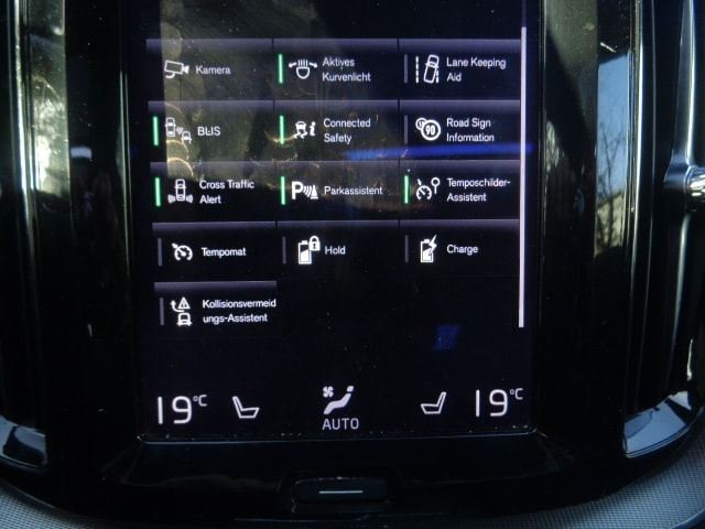 VOLVO XC60 T8 eAWD R-Design Geartronic-image-9