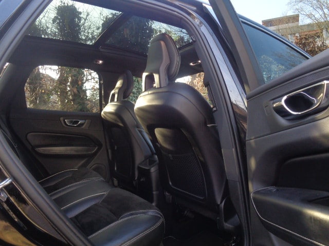 VOLVO XC60 T8 eAWD R-Design Geartronic-image-5