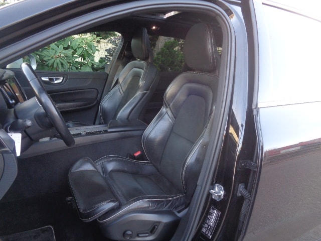 VOLVO XC60 T8 eAWD R-Design Geartronic-image-6