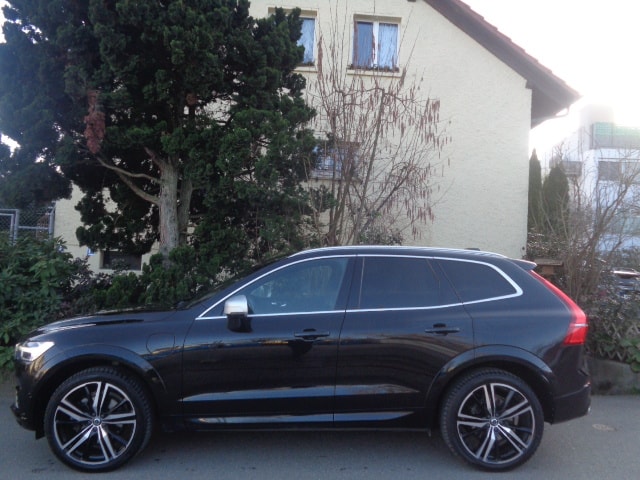 VOLVO XC60 T8 eAWD R-Design Geartronic-image-1